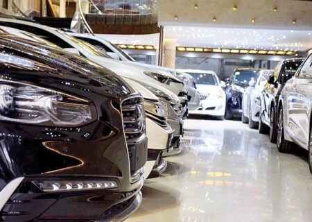 بازار خودرو از کنترل خارج شد؛ قیمت‌های نجومی خودرو در بازار