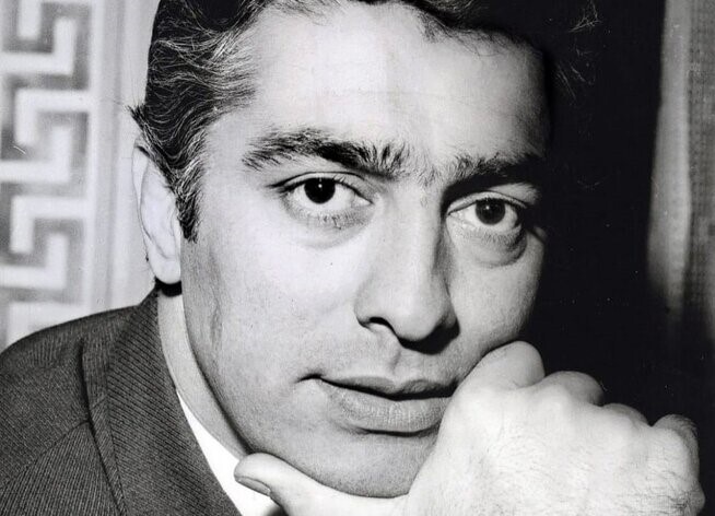 تصویری دیده نشده از فردین در سواحل خزر، سال ۱۳۵۰