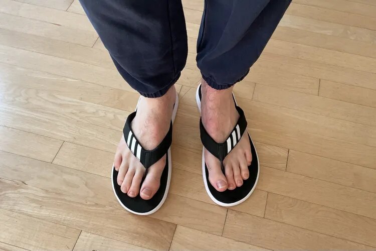 چرا نباید دمپایی لاانگشتی بپوشیم؟