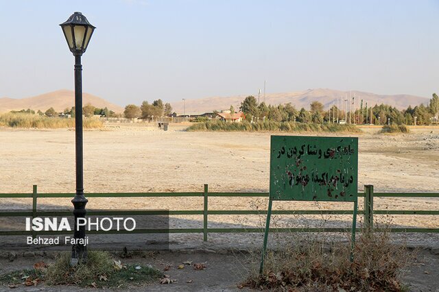 خشک شدن سراب نیلوفر