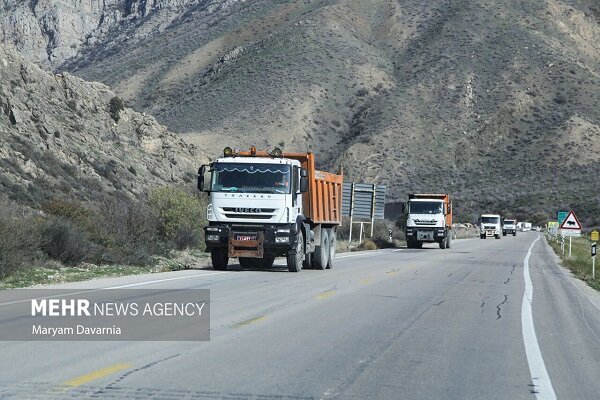 رفع انسداد مرز؛ کامیونهای ایرانی دوباره به افغانستان میروند