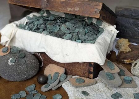 کشف گنجینه ۳۰۰ ساله به ارزش یک میلیون دلار