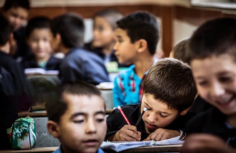 ممنوعیت جنجالی تحصیل برای دانش‌آموزان اتباع در ایران