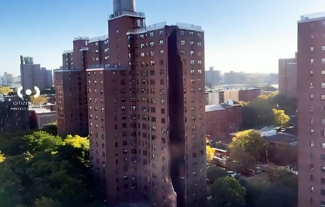 فروریختن بخشی از برج مسکونی در پی انفجار گاز در برانکس نیویورک