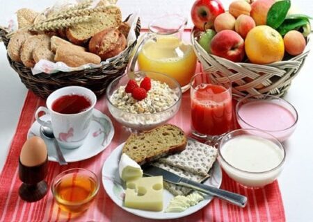 باورهای غلط درباره ۷ غذای سالم: تجدید نظر در انتخاب‌های غذایی