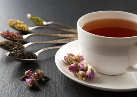 نوشیدن ۷ تا ۸ فنجان مایعات در روز، کلید دستیابی به زندگی طولانی‌تر؟