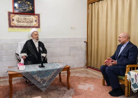 انتقاد آیت الله مکارم شیرازی از موانع پرداخت حق مردم و نقش برخی بانک‌ها در افزایش تورم