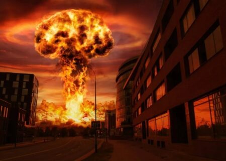 آتش‌سوزی مهیب در پالایشگاه نفت لس‌آنجلس؛ آسمان شب به رنگ خون