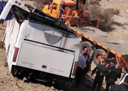 تصاویر هوایی از عملیات امدادرسانی به آسیب‌دیدگان حادثه سقوط اتوبوس در فیروزکوه