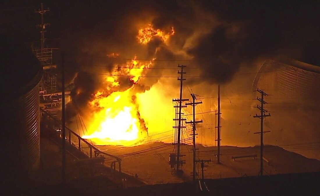 آتش‌سوزی در پالایشگاه استراتژیک ساحل غربی آمریکا مهار شد