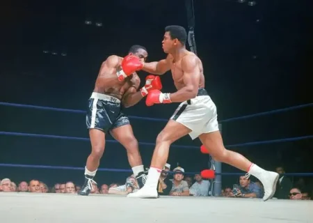 روایتی از یک ضربه: چگونه محمد علی کلی تاریخ ورزش را با مشت خود دگرگون کرد