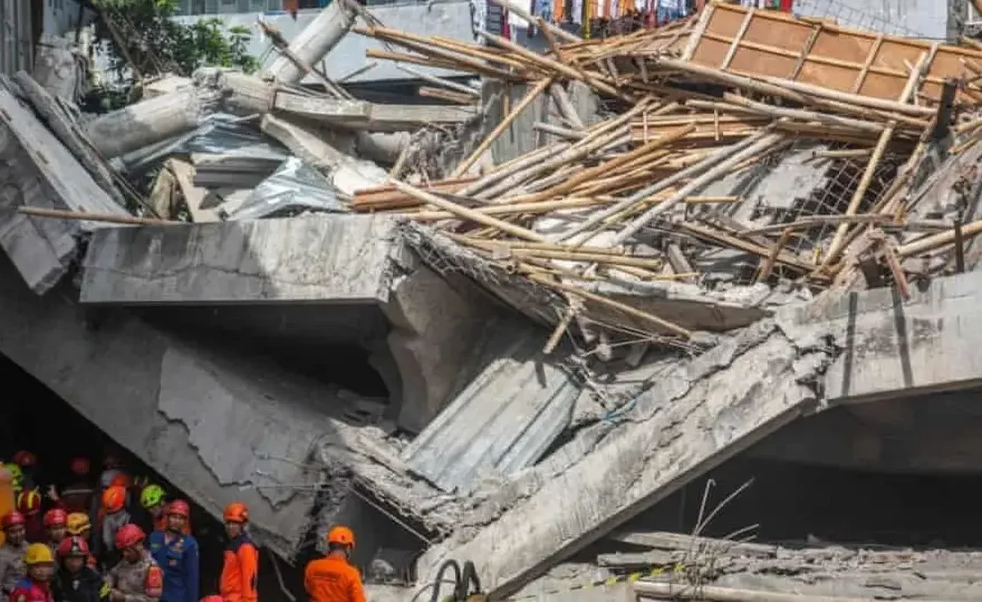 تعداد جان باختگان حادثه فروریزش مدرسه در اندونزی افزایش یافت