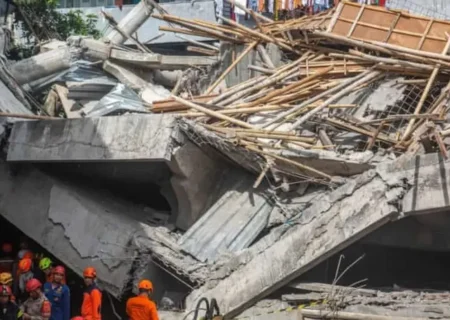 تعداد جان باختگان حادثه فروریزش مدرسه در اندونزی افزایش یافت