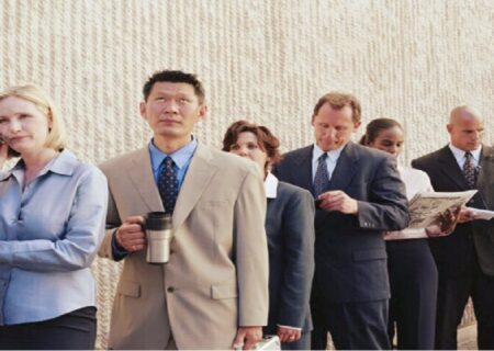 چرا معطلی در صف برای مغزتان خوب است؟ بررسی علمی فواید انتظار