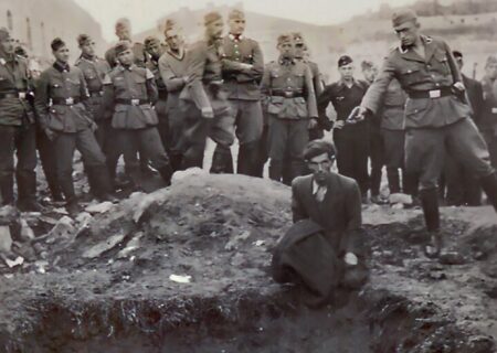 پرده برداری از راز یک عکس تاریخی: شناسایی نازی حاضر در صحنه هولناک هولوکاست