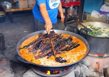 نگاهی به روش سنتی تهیه گربه‌ماهی کبابی در اندونزی