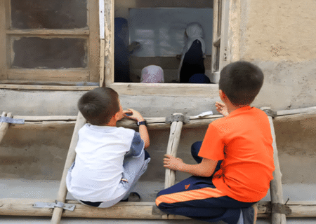 روزنامه‌نگار: خوشحالیم که ممد نبود ببیند؛ ۳۱۰۵ بازمانده از تحصیل در خرمشهر