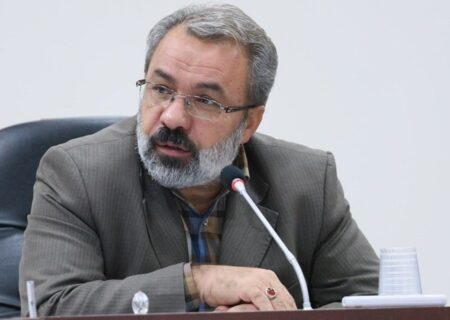 انتقاد تند نماینده مجلس از وزیر بهداشت به دلیل موضع‌گیری علیه روسیه: غرب‌زده‌ها عامل گرانی افسارگسیخته کالاهای اساسی در دولت