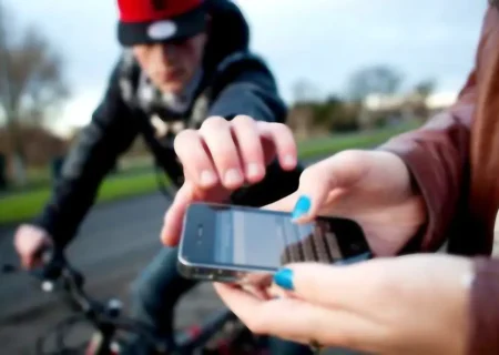 ترفند جدید دزدان: سرقت با صحنه‌سازی تصادف