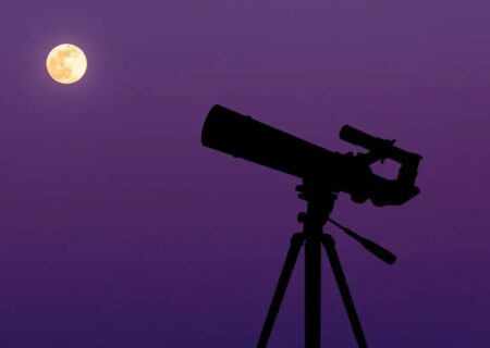 اولین رصد ماه با تلسکوپ توسط چه کسی انجام شد؟ گالیله نبود!