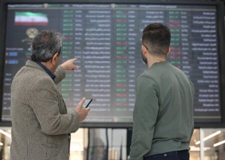 رشد چشمگیر بورس تهران: شاخص کل تا آستانه ۲.۸۵ میلیون واحد پیشروی کرد!