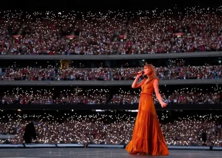 تیلور سویفت بار دیگر تاریخ‌ساز شد