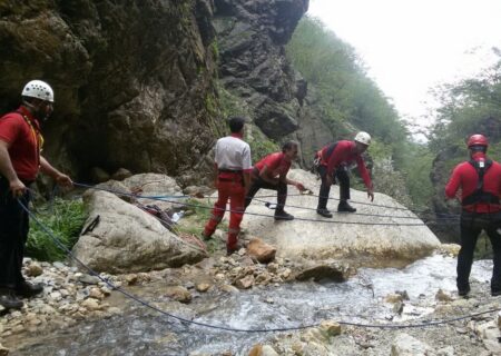 تلاش 40 ساعته به ثمر نشست؛ کشف پیکر کوهنورد در ارتفاعات سرتنگ