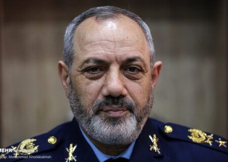 تاکید وزیر دفاع بر آمادگی همیشگی برای دفاع از ایران