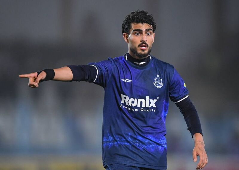 رضا غندیپور، پدیده فوتبال ایران، از شباب الاهلی جدا و به الوحده پیوست +عکس