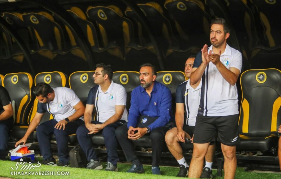 خسرو حیدری: آیا استقلال با پرسپولیس، تراکتور و سپاهان تفاوتی دارد؟/ به هواداران اطمینان میدهم که در بازی آینده…