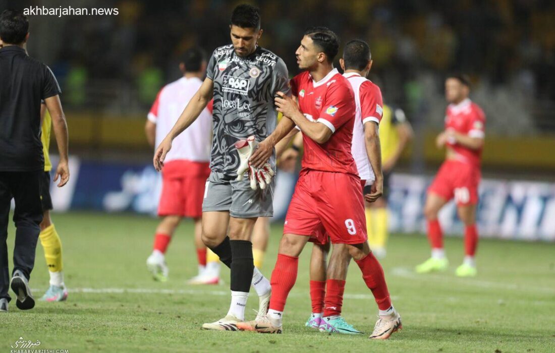 آمادهام برای استقلال در زمان مناسب!/ در بازی پرسپولیس با تحمل درد بازی کردم/ هدفم، تجربه دوباره جام جهانی است