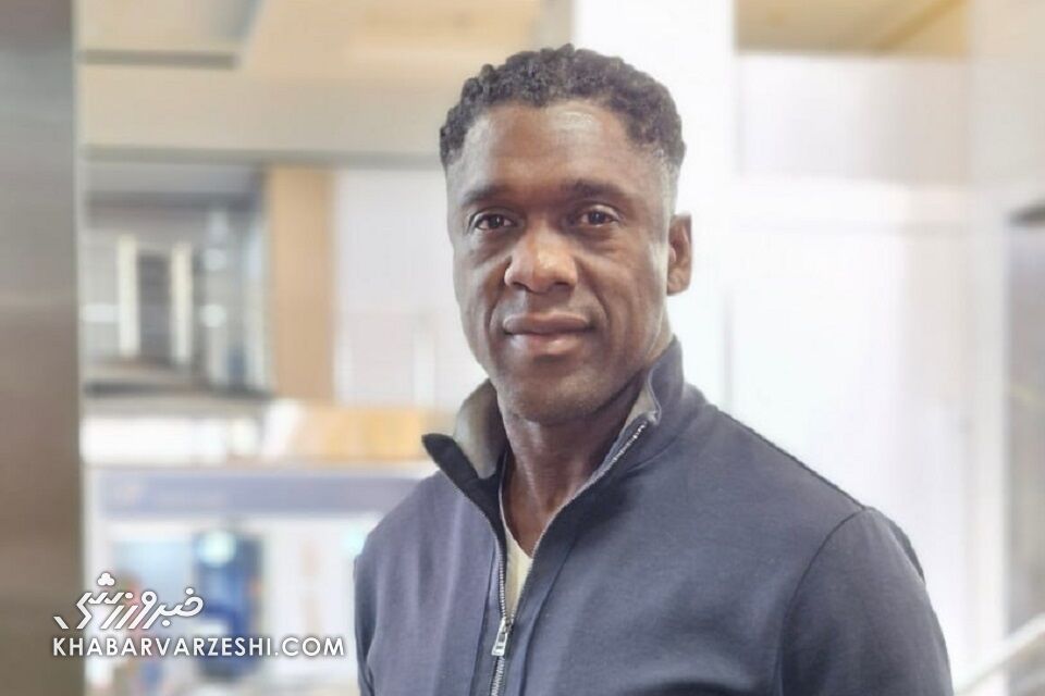 تصویر| دیدار مشاور مدیرعامل استقلال با محمد صلاح در استانبول