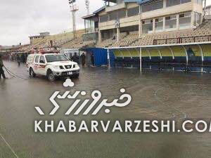 وضعیت وخیم ورزشگاه قایقران در آستانه دیدار ملوان و خیبر