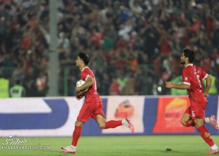 گل تماشایی علیپور؛ پرسپولیس با یک گل از گل گهر پیش افتاد