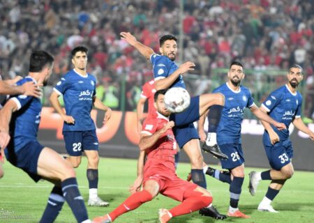 ابهام در 2 صحنه کلیدی بازی پرسپولیس و گل گهر از نگاه کارشناس داوری؛ پنالتی اعلام نشد؟