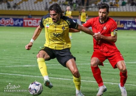 مهاجم اصلی سپاهان قبل از دربی آسیب دید