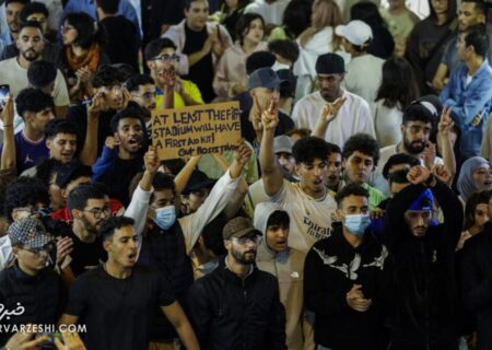 انتقادها از اولویت ورزشگاه بر بیمارستان؛ دولت در مواجهه با نسل Z ناکام است؟