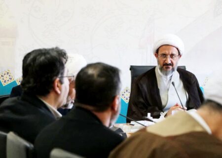 رهبر انقلاب: نگاه کلان، تمدنی و جامع به آینده حوزه دارم