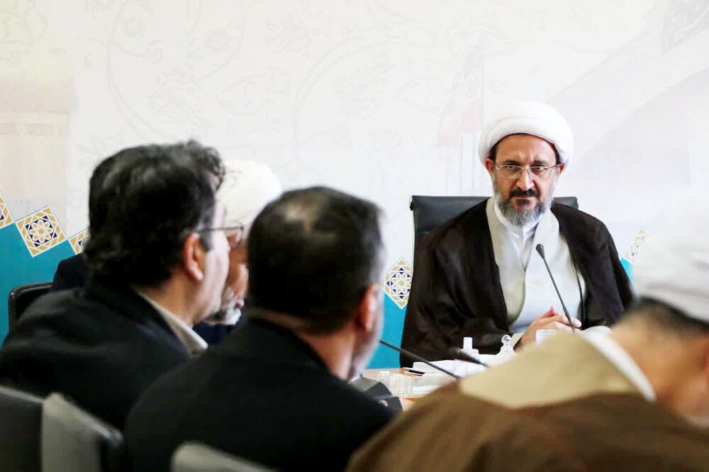 رهبر انقلاب: نگاه کلان، تمدنی و جامع به آینده حوزه دارم