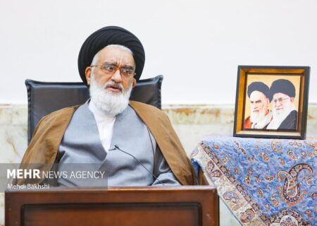 آیت الله سعیدی: خدمت خالصانه، راهی برای کسب رضایت خدا و مردم