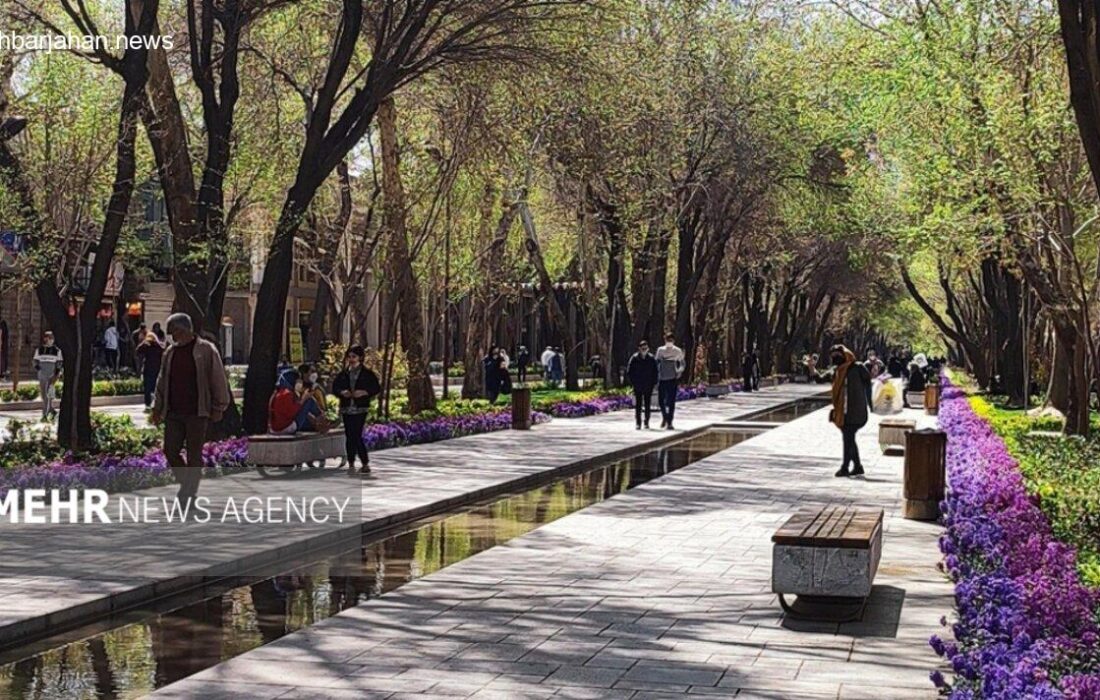 آذینبندی پاییزی شهر اصفهان با گلهای رنگارنگ