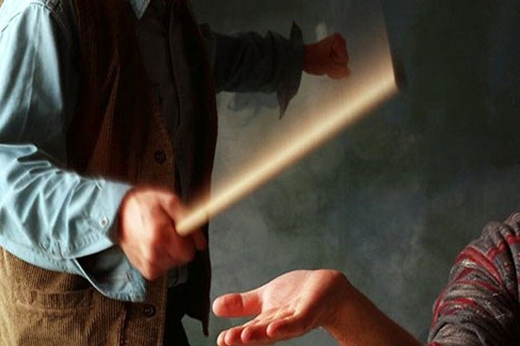 تکذیب تنبیه دانشآموز توسط مدیر مدرسه قزوینی؛ دانشآموز خاطی باید پاسخگو باشد!