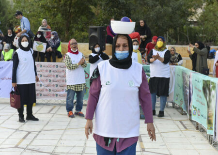 توصیه‌های مهم برای بانوان بالای ۵۰ سال: چگونه تعادل و تناسب اندام خود را حفظ کنیم؟