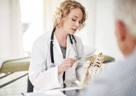 راهکارهای تغذیه‌ای و ورزشی برای تقویت تراکم استخوان؛ برنامه غذایی روزانه پیشنهادی