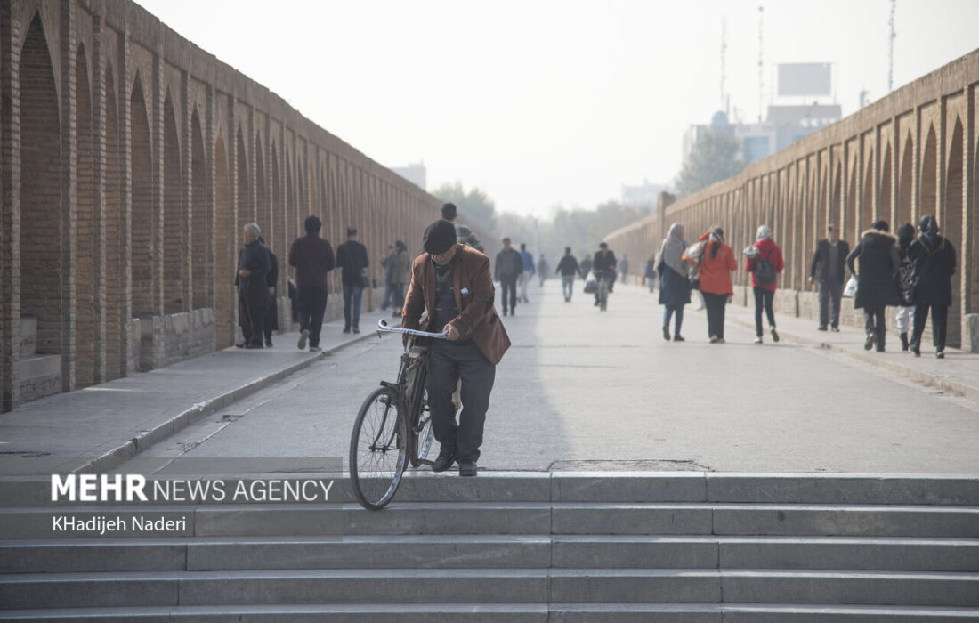 هوای اصفهان در وضعیت زرد؛ ۴ منطقه آلوده است