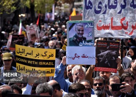 نمازگزاران کرمانشاهی خشم خود را از جنایات رژیم صهیونیستی ابراز کردند