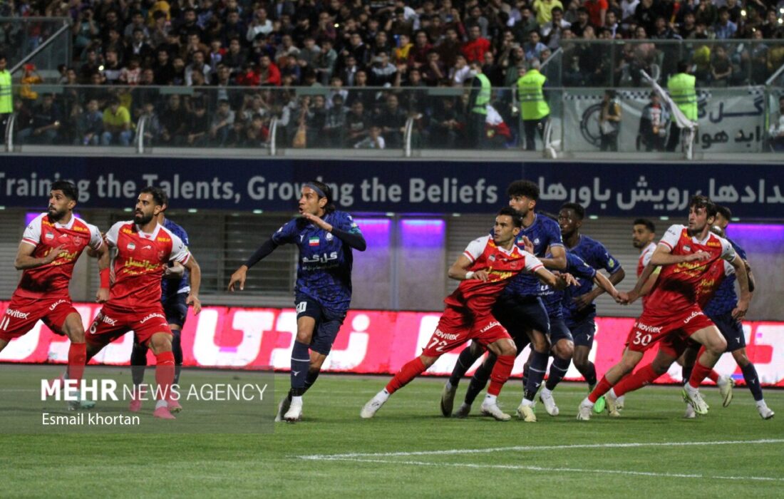 توقف پرسپولیس مقابل گل‌گهر در پایان نیمه نخست؛ بهبودی نسبی نسبت به قبل