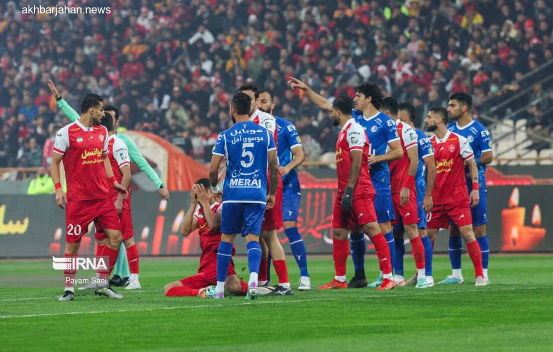 ابهام در قراردادهای استقلال و پرسپولیس + بررسی جزئیات