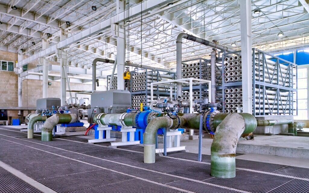 بهره‌برداری از فاز دوم آبشیرین‌کن یک میلیون مترمکعبی بندرعباس آغاز شد