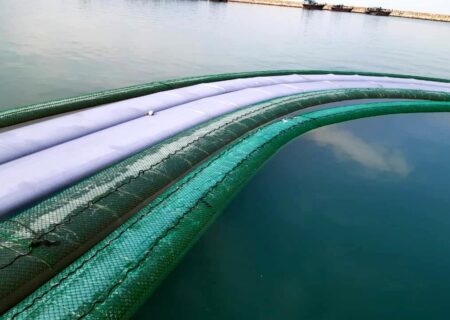 کشف محموله قاچاق ۵۰ هزار لیتری گازوئیل در آب‌های بندرلنگه